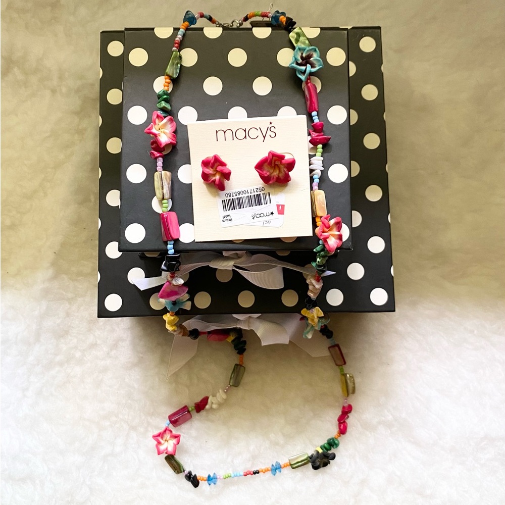 Tropical flower bead necklace and earrings set